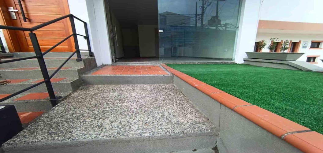 Local en arriendo en Guayacanes, Manizales, 20 m² · foto 7 de 13