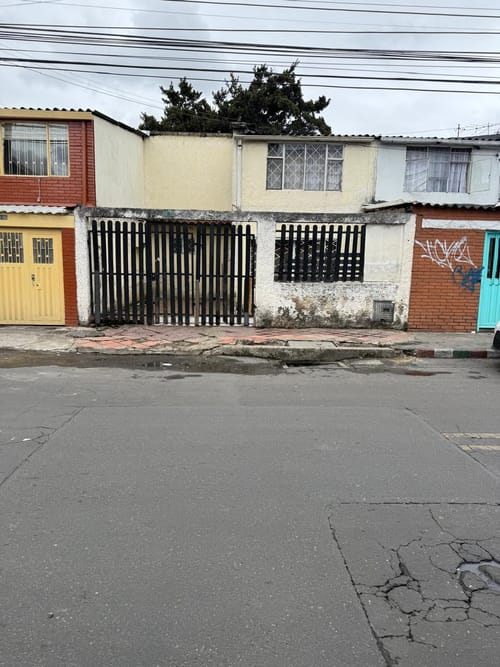 Casa de 3 alcobas en venta en Engativá, Bogotá, 116 m² · foto 6 de 6