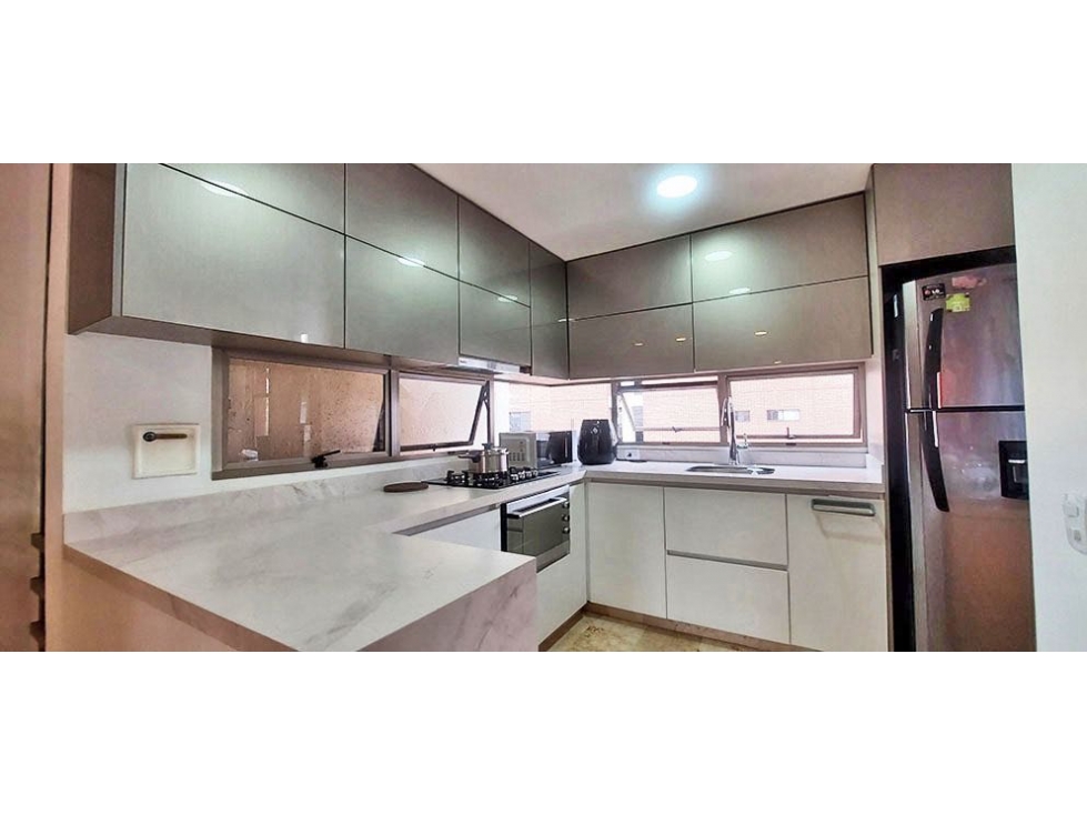 Apartamento en venta en Milla De Oro, Medellín · foto 5 de 23