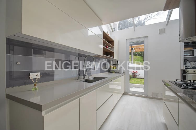Casa de 3 alcobas en venta en Cerros De Suba, Bogotá, 181 m² · foto 5 de 16