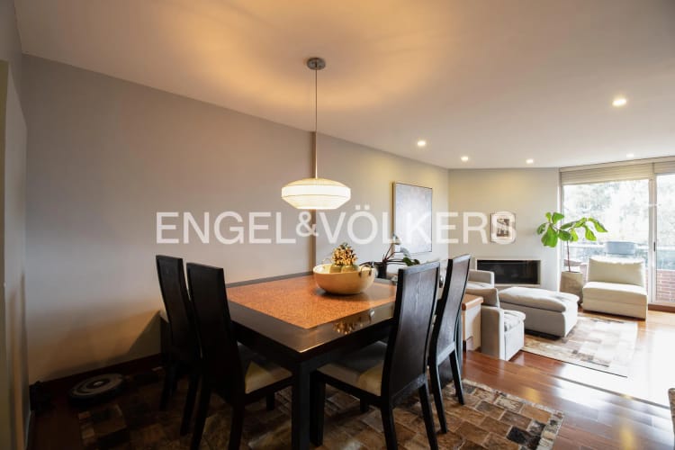 Apartamento de 2 alcobas en venta en Los Rosales, Bogotá, 142 m² · foto 6 de 15