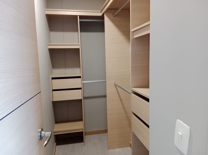 Apartamento de 2 alcobas en arriendo en El Tesoro, Medellín, 100 m² · foto 9 de 24