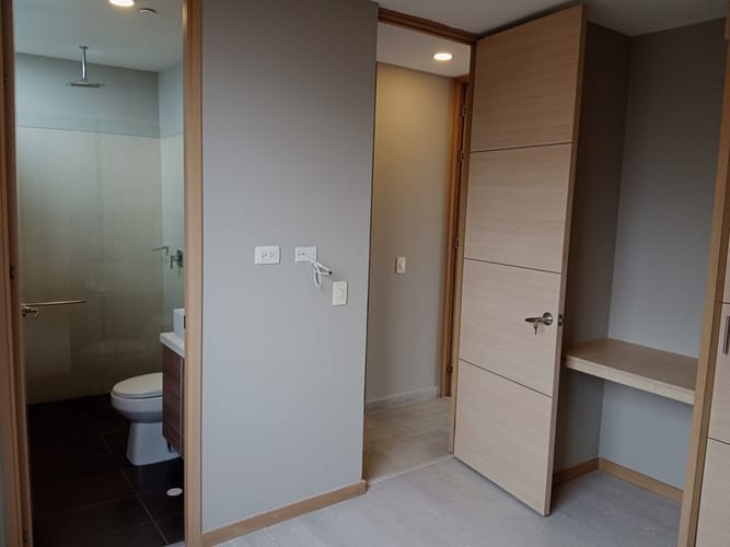 Apartamento de 2 alcobas en arriendo en El Tesoro, Medellín, 100 m² · foto 10 de 24