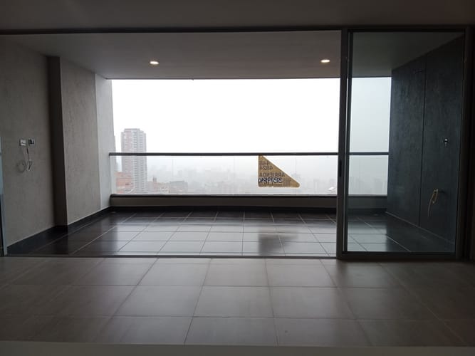 Apartamento de 2 alcobas en arriendo en El Tesoro, Medellín, 100 m² · foto 18 de 24