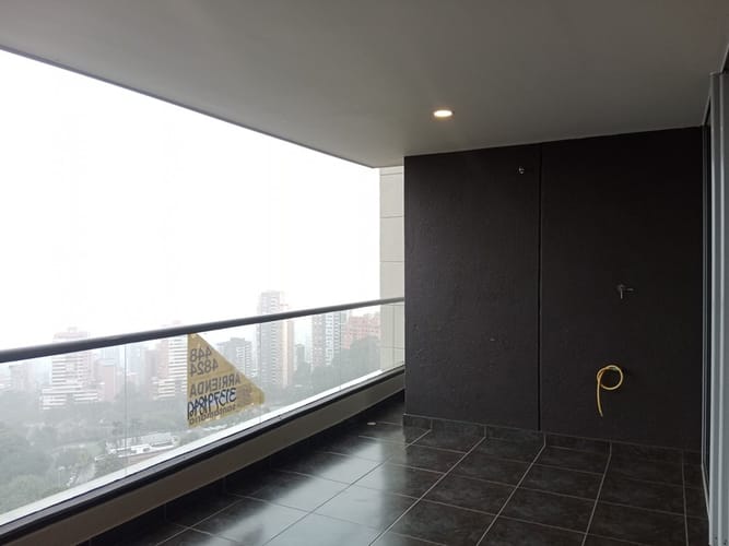 Apartamento de 2 alcobas en arriendo en El Tesoro, Medellín, 100 m² · foto 19 de 24