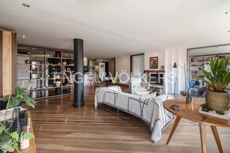 Apartamento de 2 alcobas en venta en Los Rosales, Bogotá, 151 m² · foto 4 de 21
