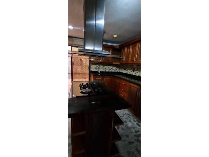 Casa de 5 alcobas en venta en Cabañas, Bello, 220 m² · foto 12 de 24
