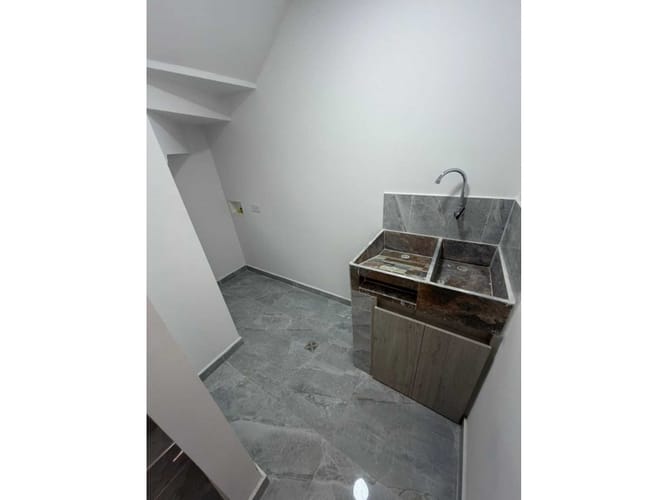 Apartamento de 3 alcobas en venta en Cabañitas, Medellín, 100 m² · foto 3 de 20