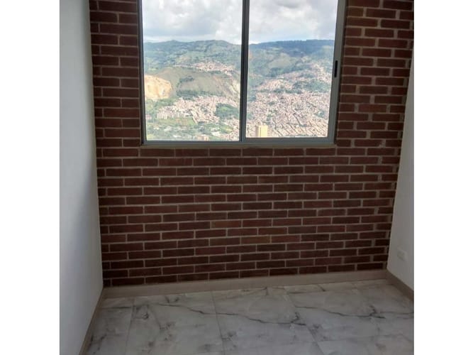 Apartamento de 2 alcobas en venta en Cabañas, Bello, 64 m² · foto 7 de 14