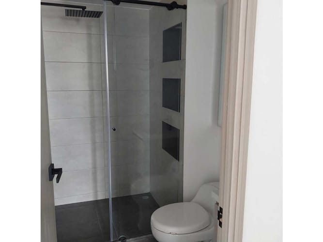 Apartamento de 2 alcobas en venta en Cabañas, Bello, 64 m² · foto 8 de 14