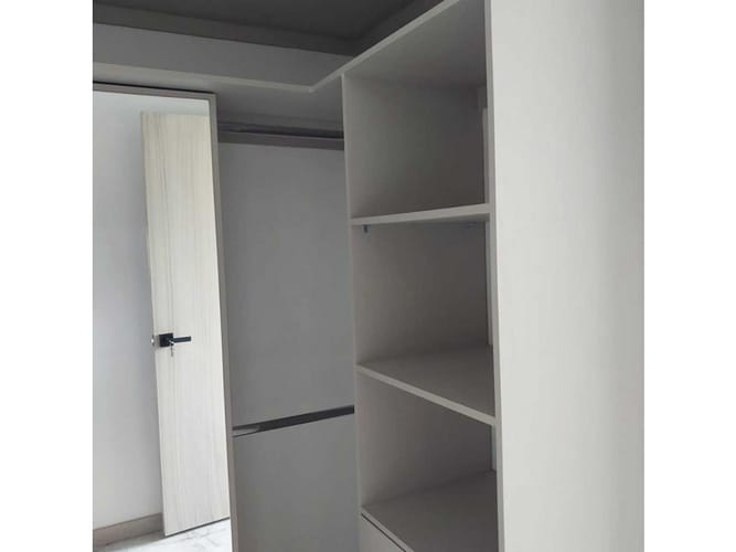 Apartamento de 2 alcobas en venta en Cabañas, Bello, 64 m² · foto 10 de 14