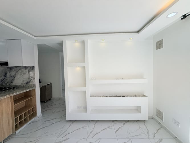 Apartamento de 3 alcobas en venta en Lusitania, Madrid, 57 m² · foto 3 de 24