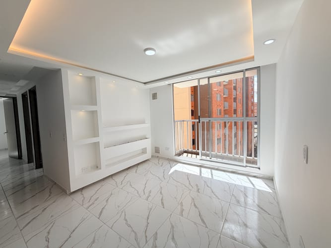 Apartamento de 3 alcobas en venta en Lusitania, Madrid, 57 m² · foto 10 de 24