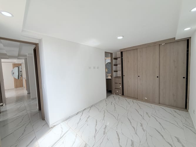 Apartamento de 3 alcobas en venta en Lusitania, Madrid, 57 m² · foto 23 de 24
