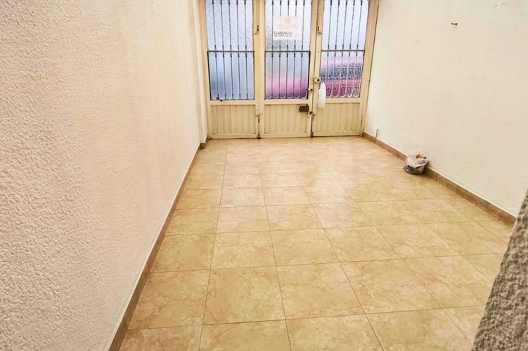 Casa de 5 alcobas en venta en Castilla, Bogotá, 186 m² · foto 2 de 19