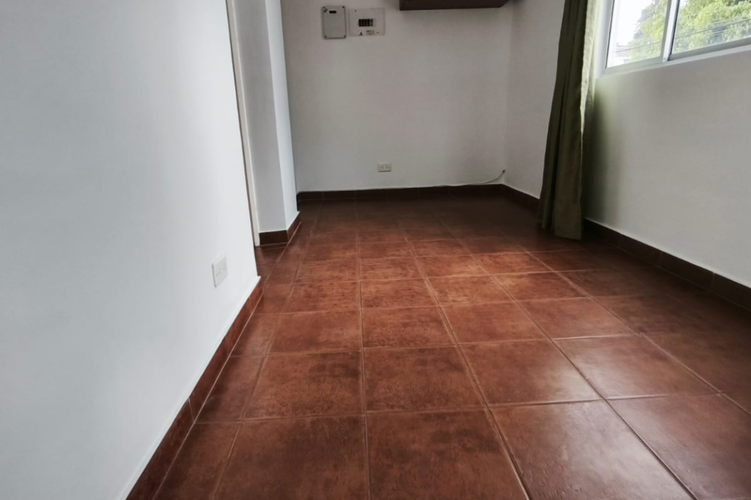 Casa de 5 alcobas en venta en Castilla, Bogotá, 186 m² · foto 9 de 19