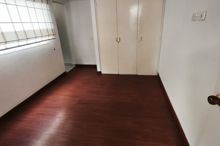 Casa de 5 alcobas en venta en Castilla, Bogotá, 186 m² · foto 10 de 19