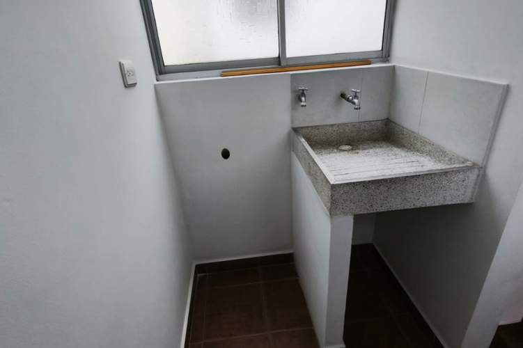 Casa de 5 alcobas en venta en Castilla, Bogotá, 186 m² · foto 18 de 19