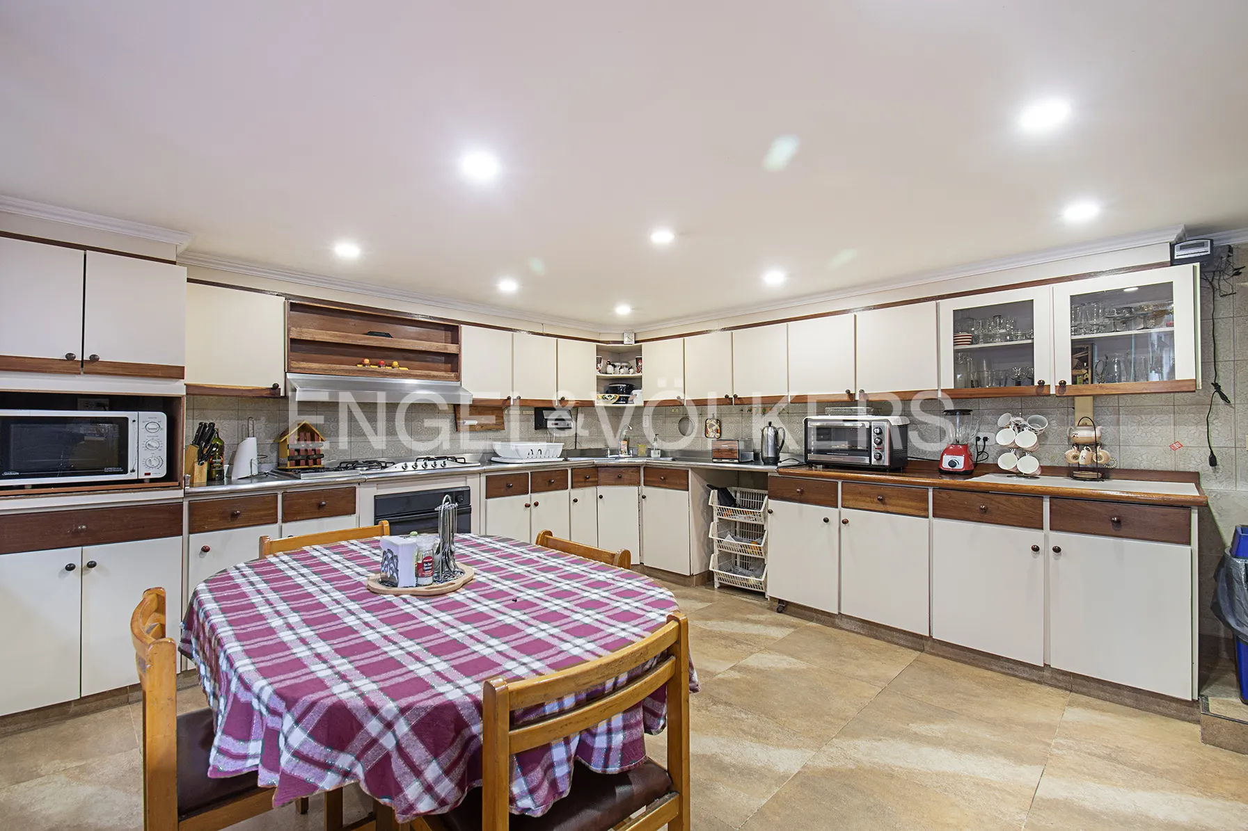 Casa en venta en Pasadena, Bogotá · foto 7 de 16