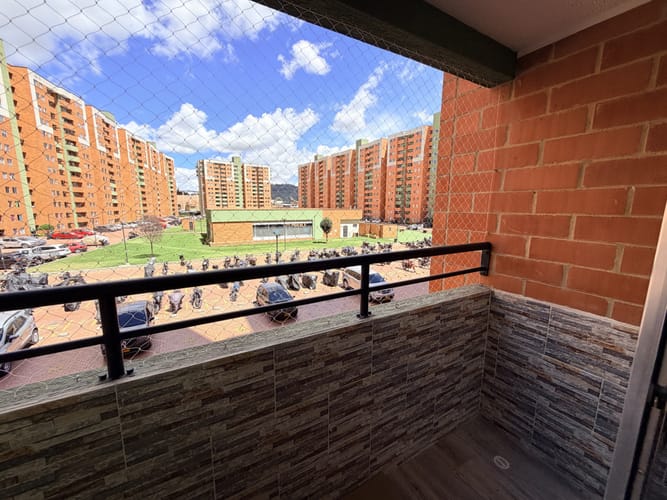 Apartamento de 3 alcobas en venta en Fac, Madrid, 56 m² · foto 7 de 18