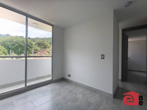 Apartamento en venta en Pajarito, Medellín · foto 2 de 8