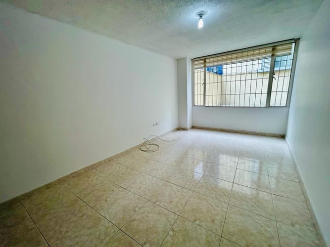 Apartamento de 3 alcobas en venta en Las Nieves, Bogotá, 76 m² · foto 5 de 14
