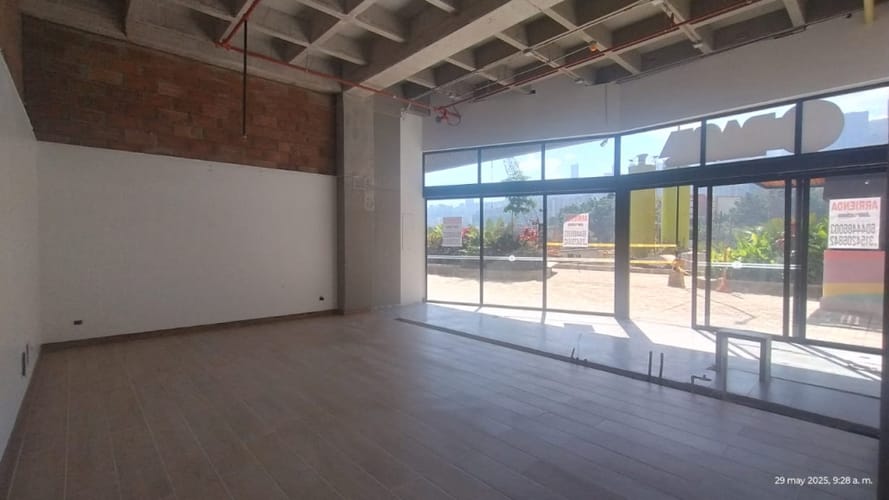 Local en arriendo en Villa Carlota, Medellín, 64 m² · foto 3 de 12