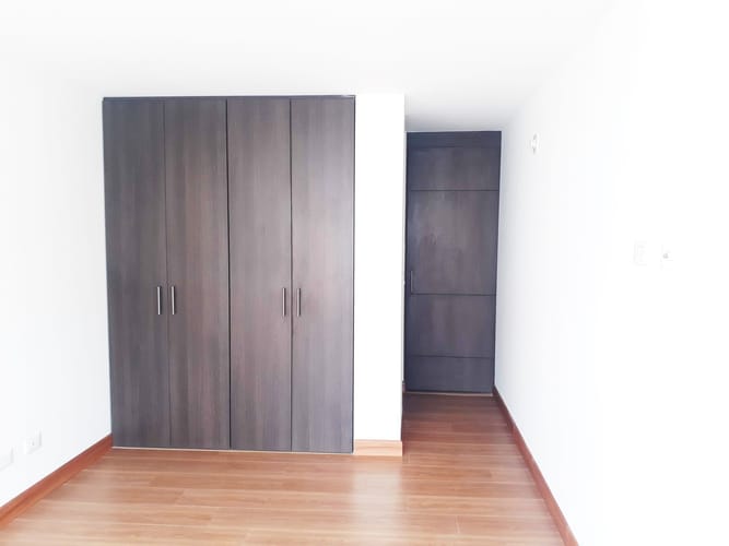 Apartaestudio en venta en Plaza Imperial Centro Comercial, Bogotá, 47 m² · foto 7 de 11