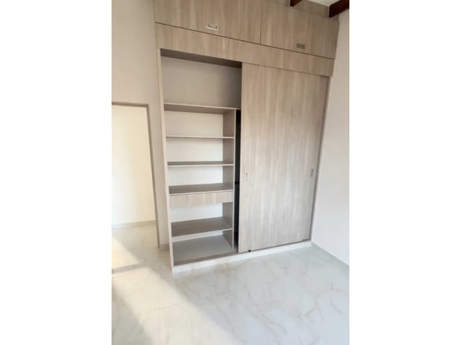Apartamento de 3 alcobas en venta en Cabañas, Bello, 78 m² · foto 3 de 19