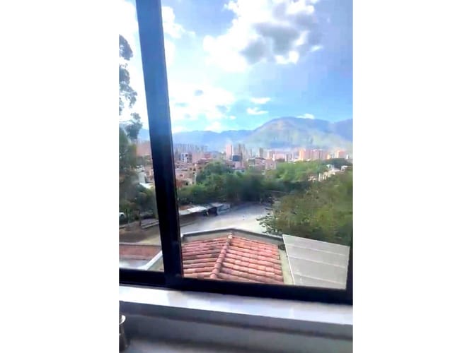 Apartamento de 3 alcobas en venta en Cabañas, Bello, 78 m² · foto 11 de 19