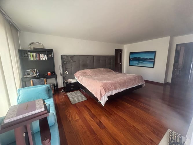 Apartamento de 4 alcobas en venta en Chicó Alto, Bogotá, 352 m² · foto 12 de 24