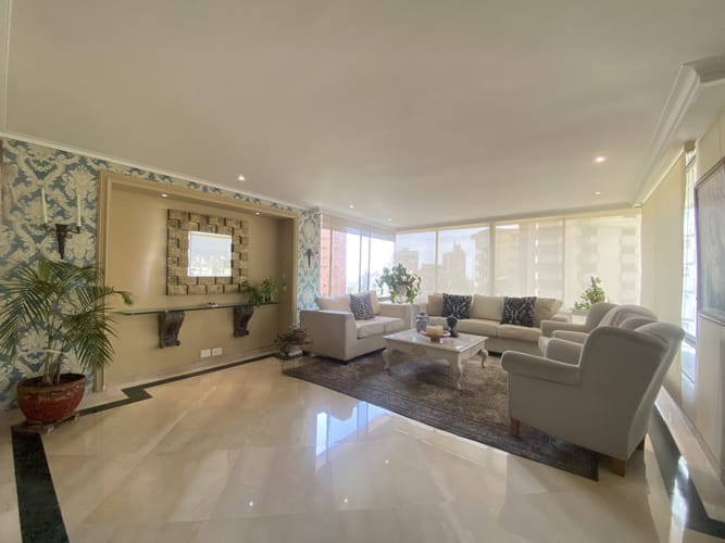 Apartamento de 3 alcobas en venta en Altos Del Prado, Barranquilla, 240 m² · foto 2 de 24