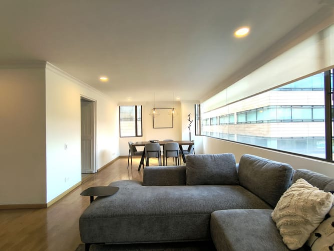 Apartamento de 3 alcobas en venta en Chico Norte, Bogotá, 120 m² · foto 2 de 24