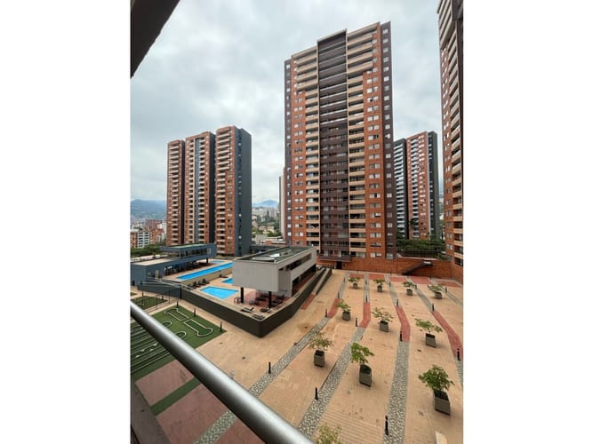 Apartamento en venta en San German, Medellín · foto 2 de 24