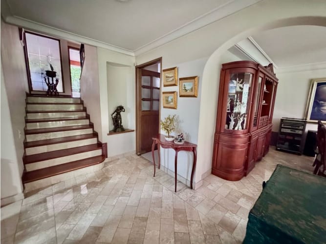 Casa de 3 alcobas en venta en San Lucas, Medellín, 274 m² · foto 7 de 24