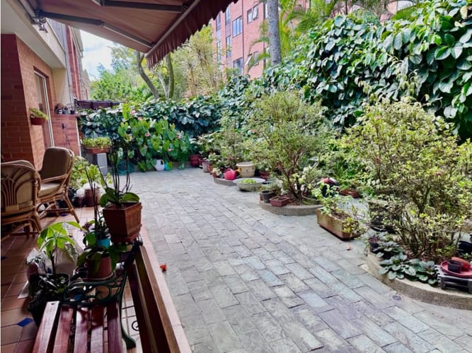 Casa de 3 alcobas en venta en San Lucas, Medellín, 274 m² · foto 9 de 24