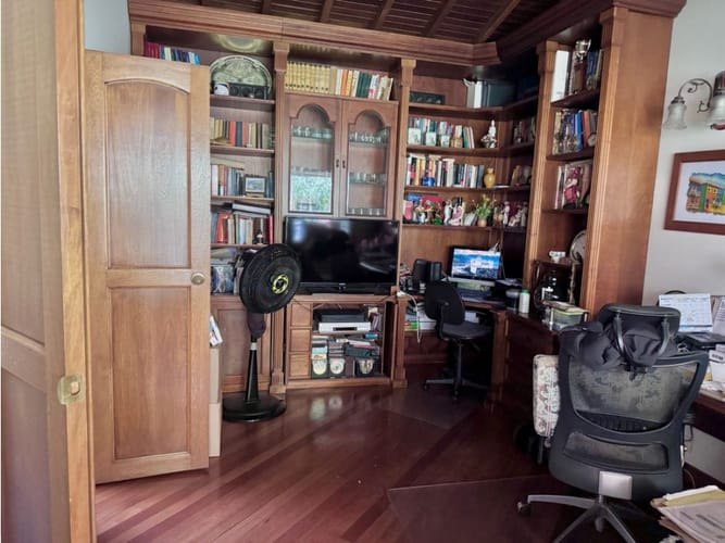 Casa de 3 alcobas en venta en San Lucas, Medellín, 274 m² · foto 18 de 24