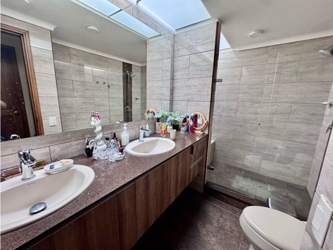 Casa de 3 alcobas en venta en San Lucas, Medellín, 274 m² · foto 22 de 24