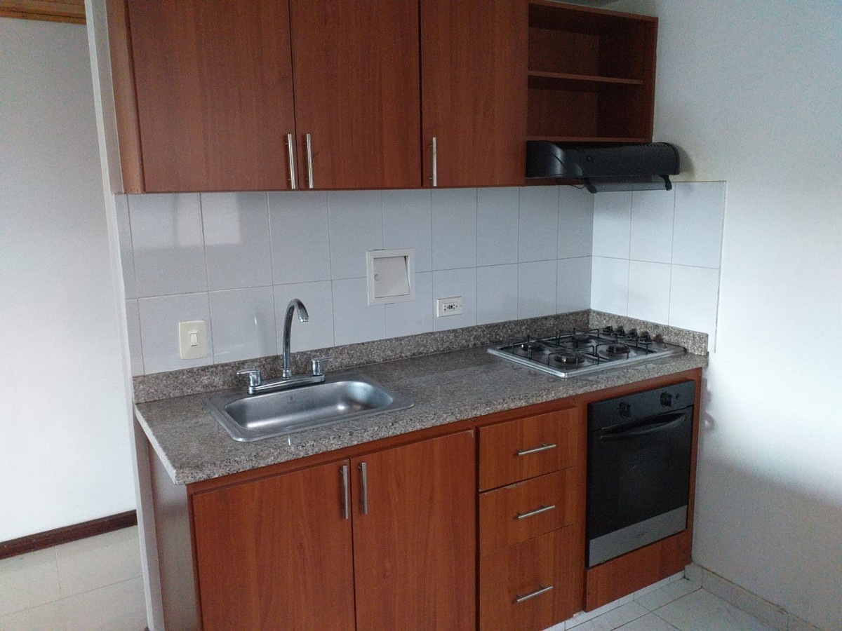 Apartamento en venta en Britalia, Bogotá · foto 9 de 18