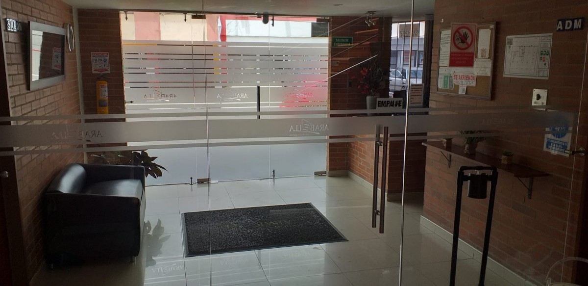 Apartamento en venta en Britalia, Bogotá · foto 2 de 18