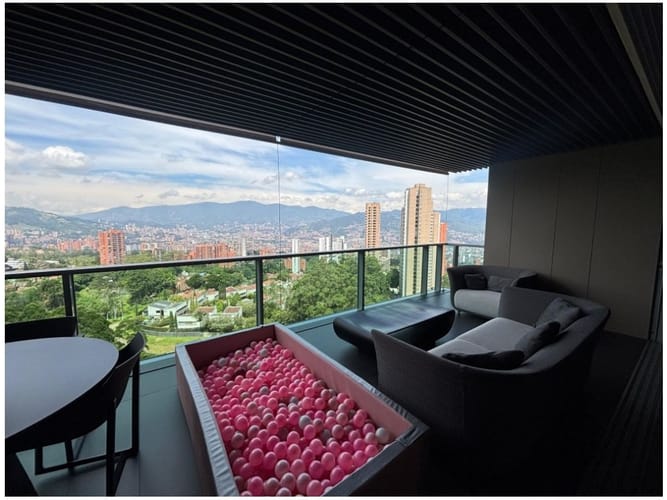 Apartamento de 3 alcobas en venta en Los Balsos, Medellín, 283 m² · foto 10 de 24