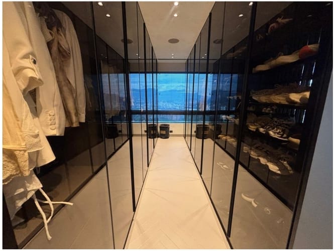 Apartamento de 3 alcobas en venta en Los Balsos, Medellín, 283 m² · foto 23 de 24