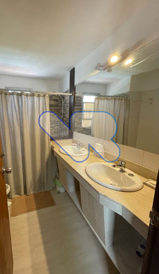 Venta y Alquiler Anual Casa 4D Lugano con Piscina · Foto 10