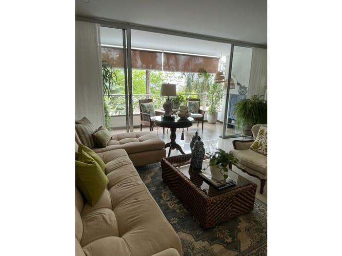 Apartamento de 3 alcobas en venta en Cristales, Cali, 112 m² · foto 5 de 12