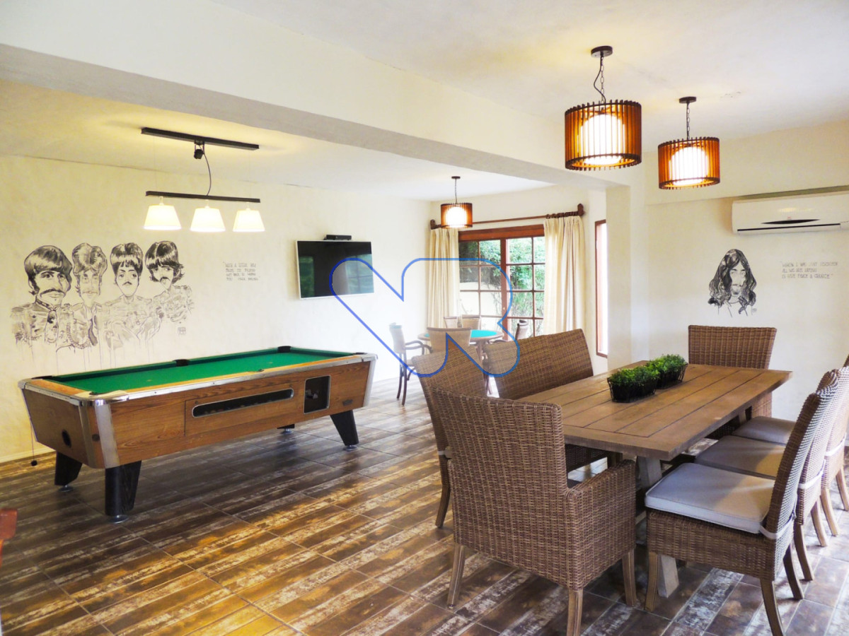 Venta y Alquiler Anual Casa 4D y dep de serv con Piscina Mansa · Foto 3