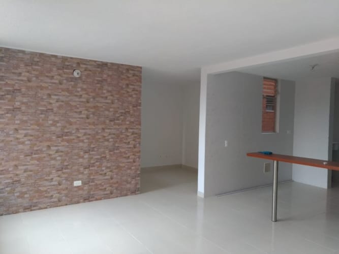 Apartamento de 3 alcobas en venta en Conjunto Residencial La Finca Super Manzana 10a, Madrid, 67 m² · foto 3 de 18