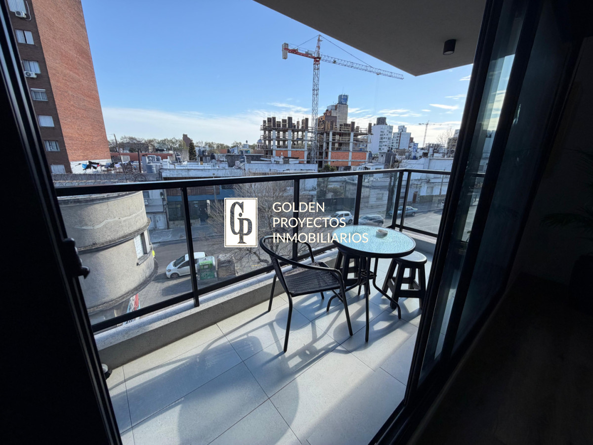 Apartamento en Alquiler 2 Dormitorios con Opción Garage en Tres Cruces · Foto 3
