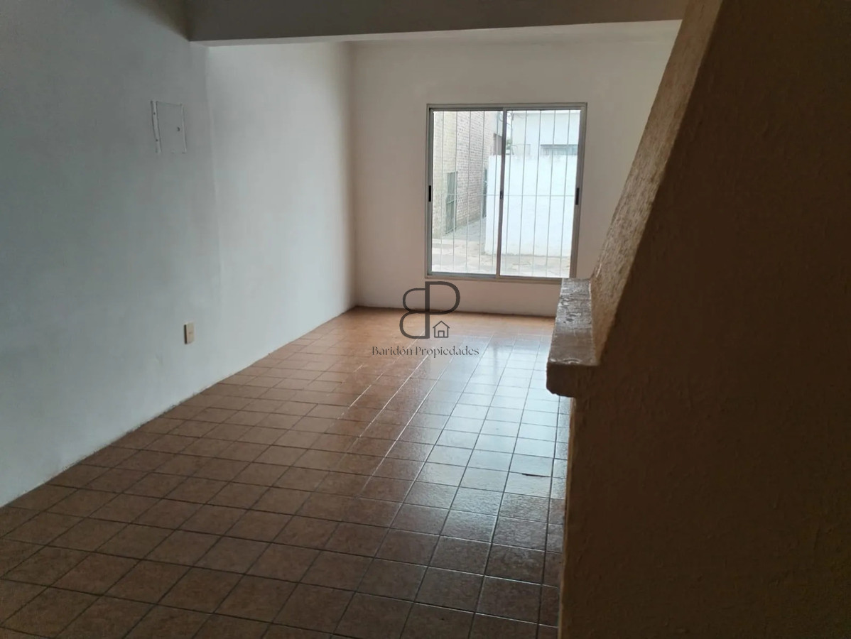 Alquiler Casa 2 Dormitorios Lagomar con patio · Foto 6