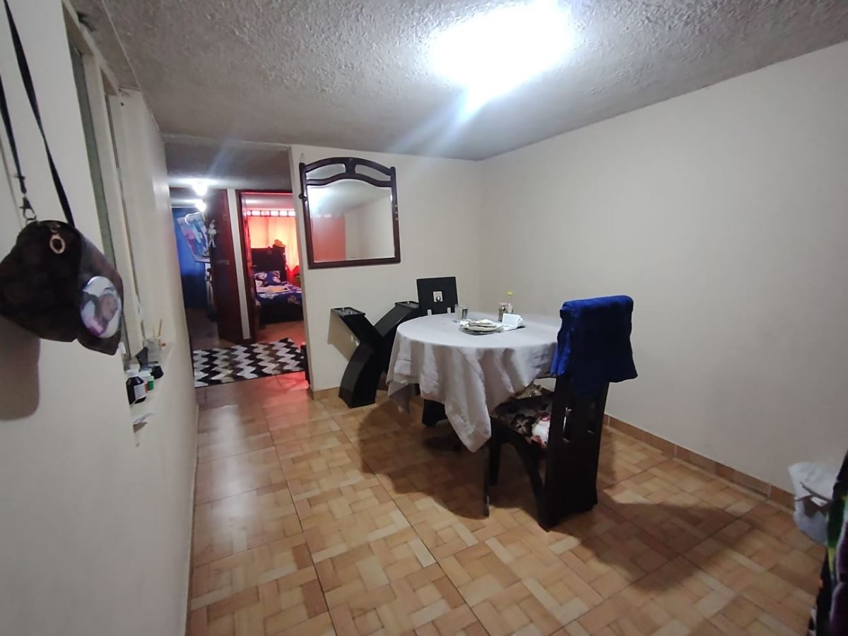 Casa en venta en Bosa Islandia, Bogotá · foto 2 de 18