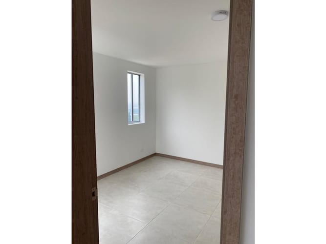 Apartamento de 3 alcobas en venta en Menga, Yumbo, 87 m² · foto 7 de 9